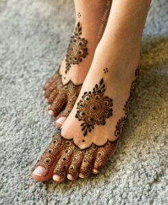 Leg Mehandi Design