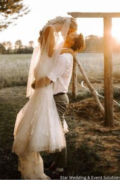 romantic wedding couple poses