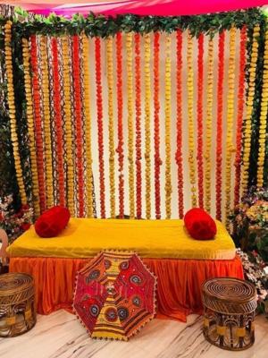Mehndi Decoration at Home 